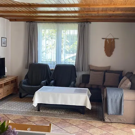 Holiday home Ranczo U Jana Lakie